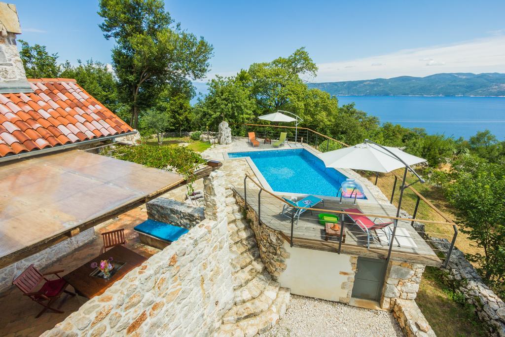 Ivanini Secluded Stone Villa With A Stunning View Brseč Exterior foto